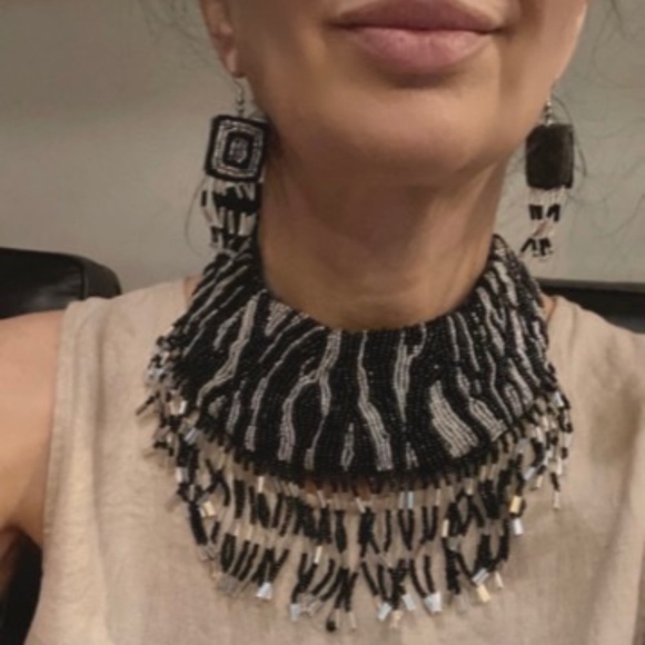 Unique Handcrafted Zebra Bib necklace with matching earrings - Picture 3 of 3